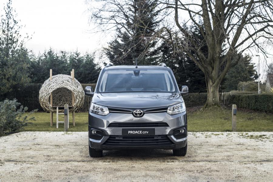  Toyota ProAce City Verso 2019 года  (EU) (фото 36 из 45)